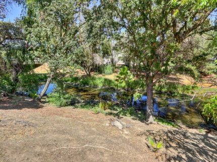 157 Security Ln, Sacramento, CA 95828 Photo