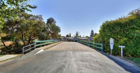 157 Security Ln, Sacramento, CA 95828 Photo