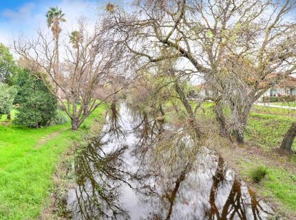157 Security Ln, Sacramento, CA 95828 Photo