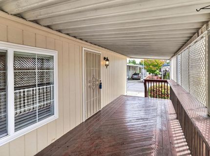 157 Security Ln, Sacramento, CA 95828 Photo