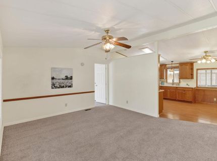 157 Security Ln, Sacramento, CA 95828 Photo