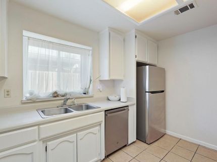 1321 White Owl Ln, Stockton, CA 95215 Photo
