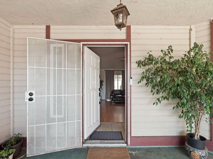 1321 White Owl Ln, Stockton, CA 95215 Photo