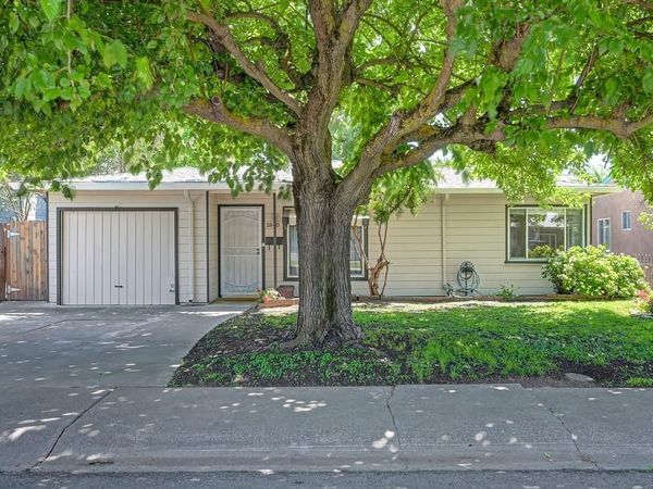 1840 La Jolla Dr, Stockton, CA 95204