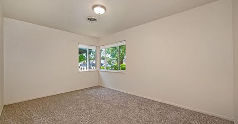 1840 La Jolla Dr, Stockton, CA 95204 Photo