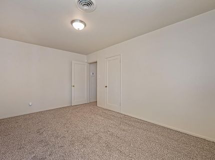 1840 La Jolla Dr, Stockton, CA 95204 Photo