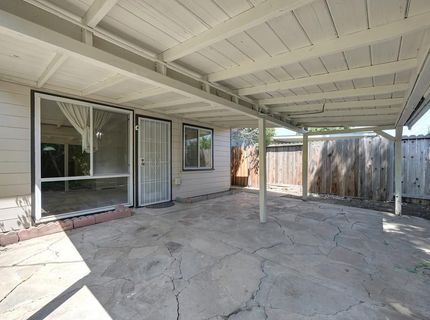 1840 La Jolla Dr, Stockton, CA 95204 Photo