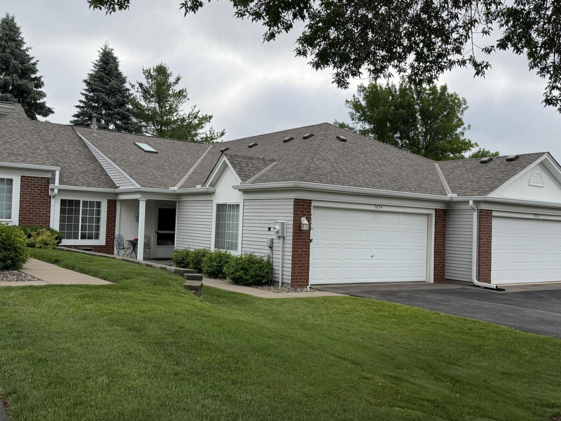 7524 Ojibway Park Road, Woodbury, MN 55125 Main Photo