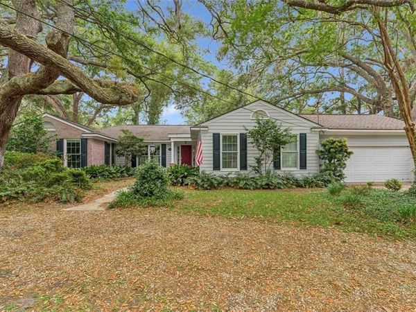 211 Wymberly Road, St Simons Island, GA 31522