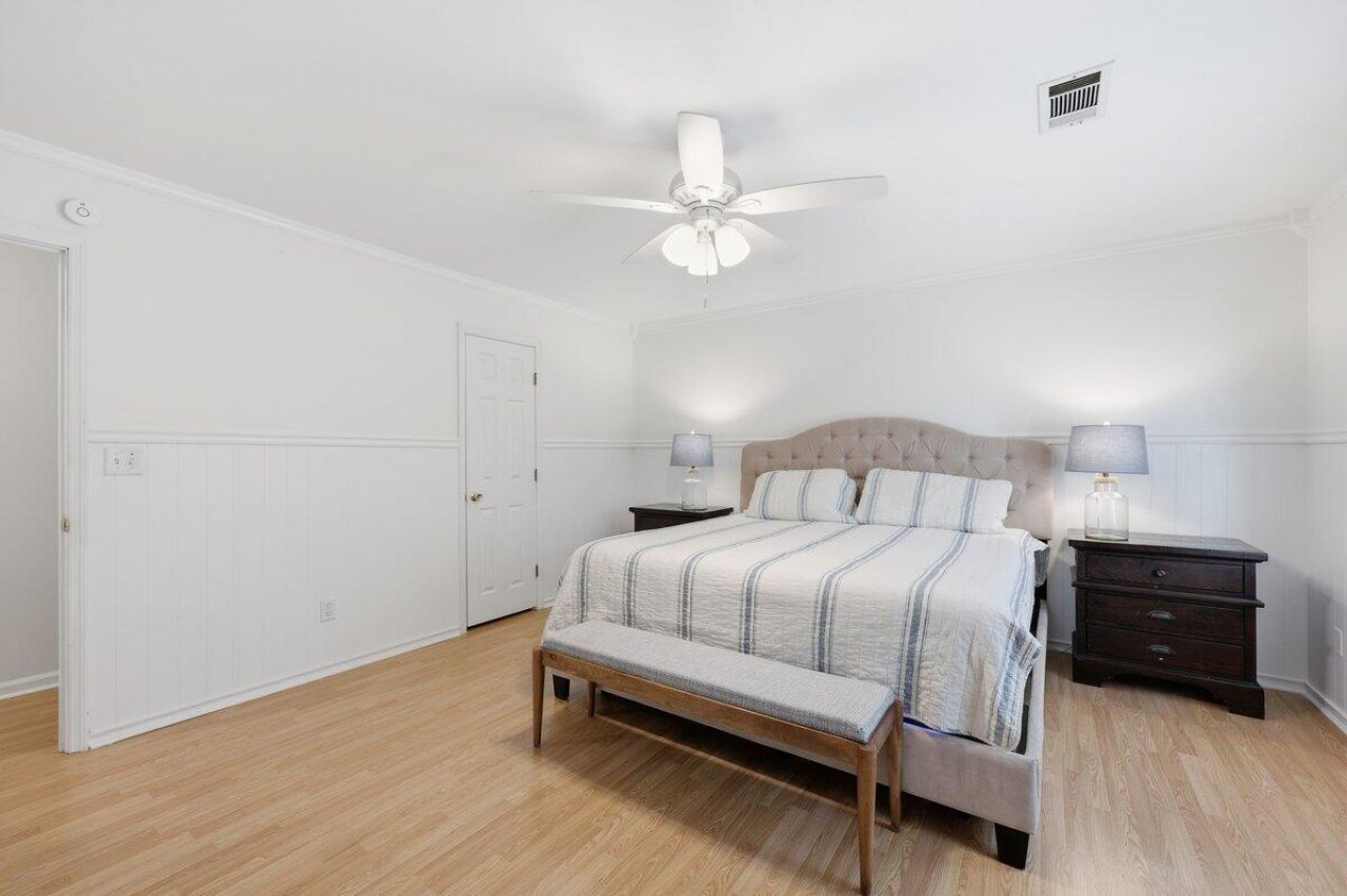 102 Garbon Drive Photo 25