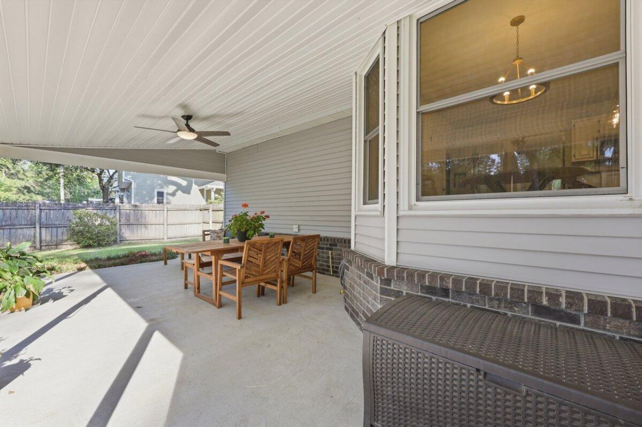 102 Garbon Drive Photo 41