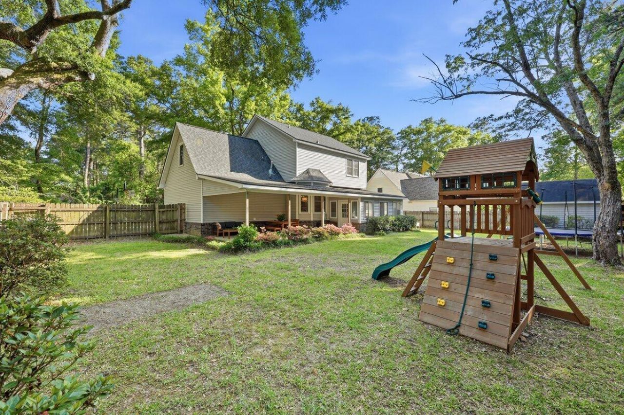 102 Garbon Drive Photo 44