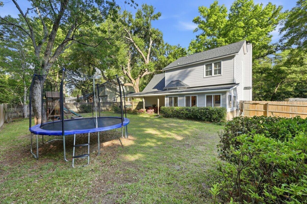 102 Garbon Drive Photo 45