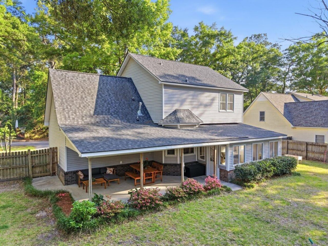 102 Garbon Drive Photo 46