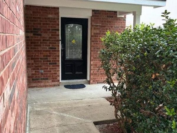 6908 Campina XING, Del Valle, TX 78617