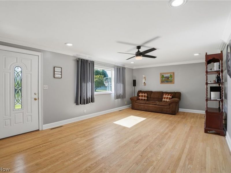 803 Westview Drive , Belpre, OH 45714 Photo 8