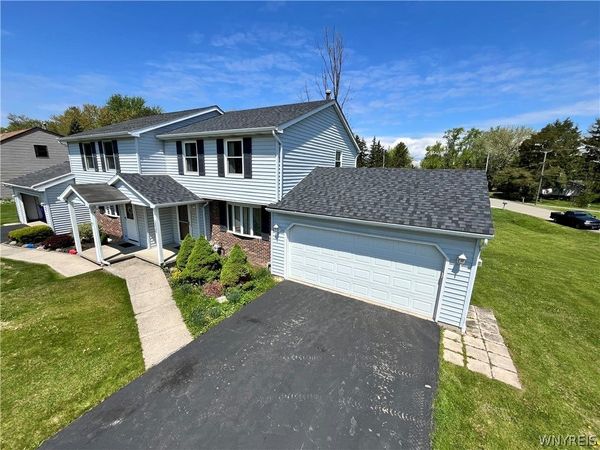 4382 Twilight Lane, Hamburg, NY 14075