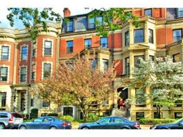 62 Commonwealth Ave, Unit 1, Boston, MA 02118