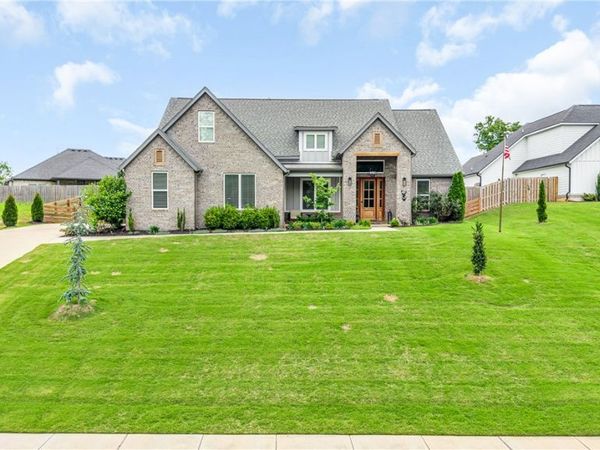 2030 Collins Drive , Pea Ridge, AR 72751