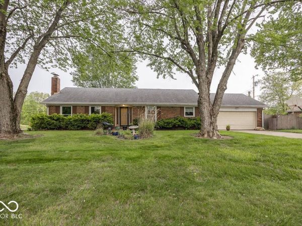 1714 Pippin Drive , Greenfield, IN 46140