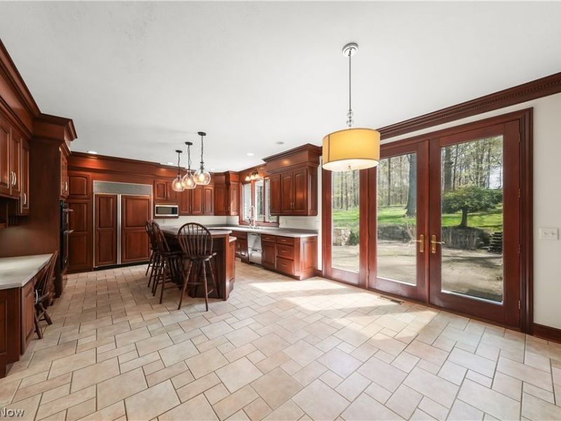875 Cascades Drive, Aurora, OH 44202 Photo 8