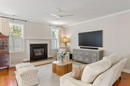 2127 Pentland Drive photo 4