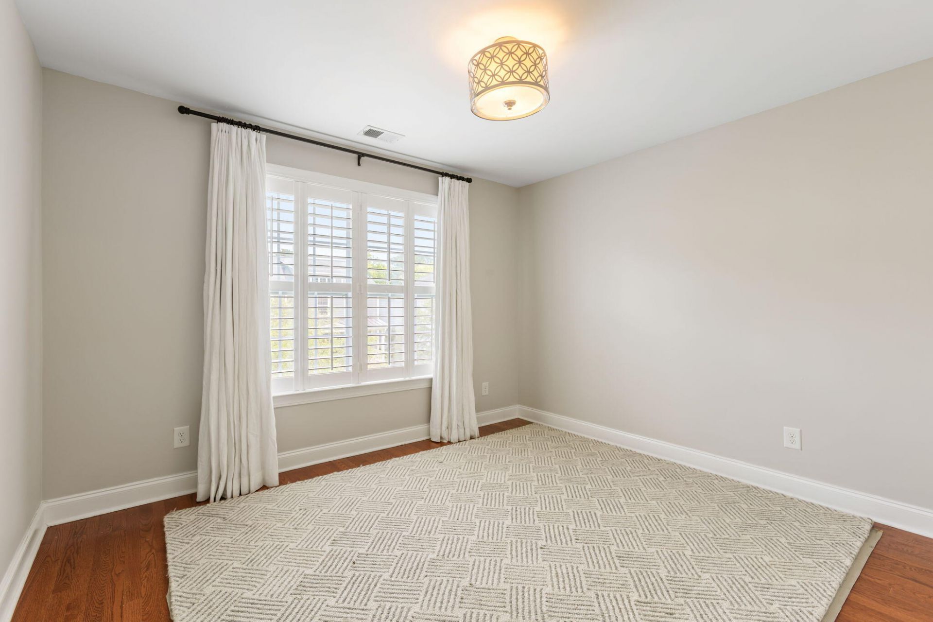 2127 Pentland Drive Photo 30