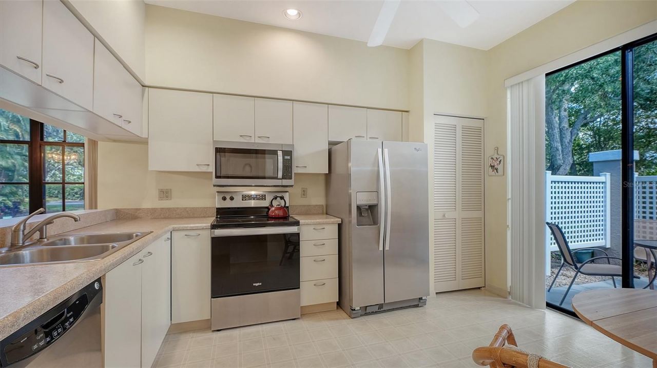 5456 Hampstead Heath, Unit 20, Sarasota, FL 34235 Photo