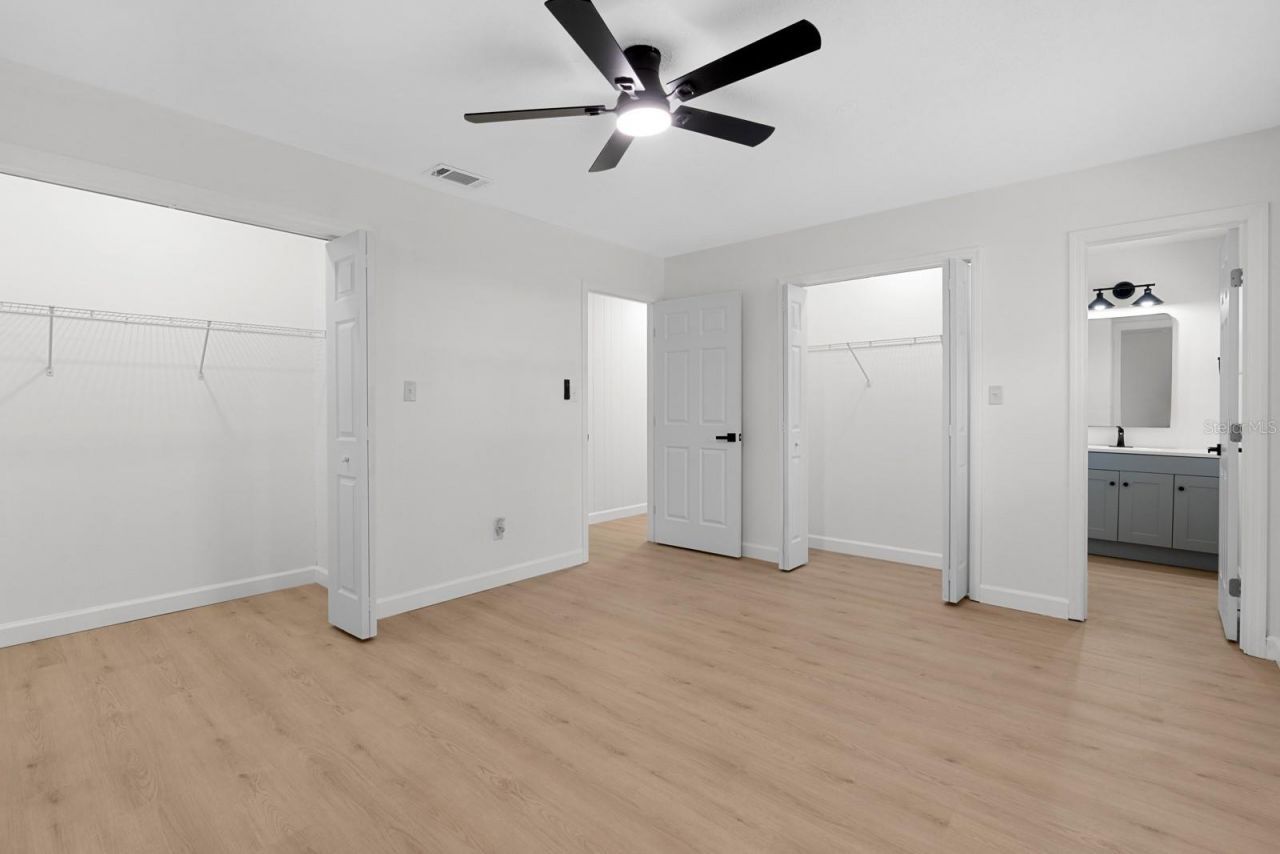 207 W Bougainvillea Avenue, Tampa, FL 33612 Photo