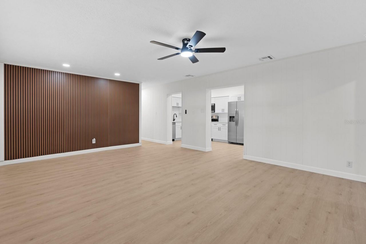 207 W Bougainvillea Avenue, Tampa, FL 33612 Photo