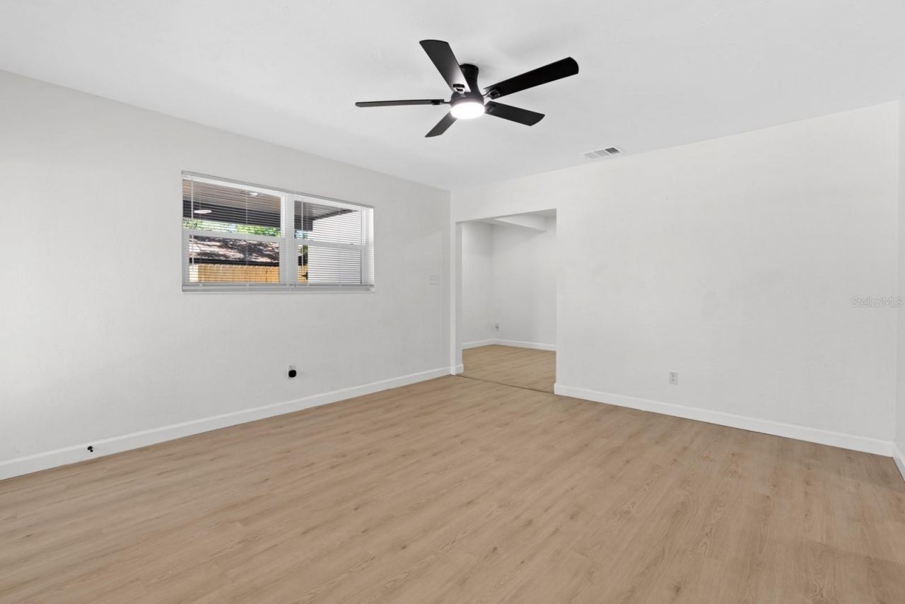 207 W Bougainvillea Avenue, Tampa, FL 33612 Photo