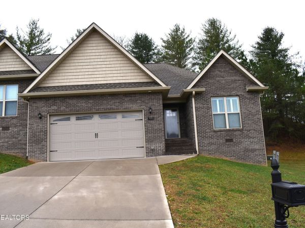 420 Cromwell St, Harrogate, TN 37752
