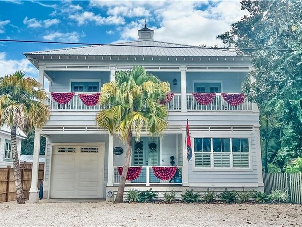 1040 Demere Road, St Simons Island, GA 31522