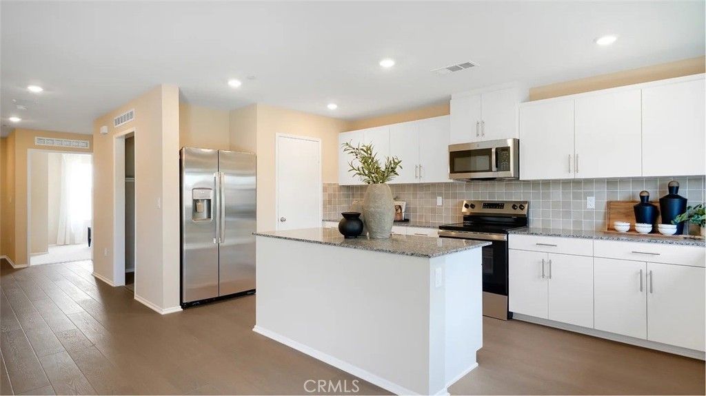 1417 Noble Rein Drive, San Jacinto, CA 92582 Main Photo