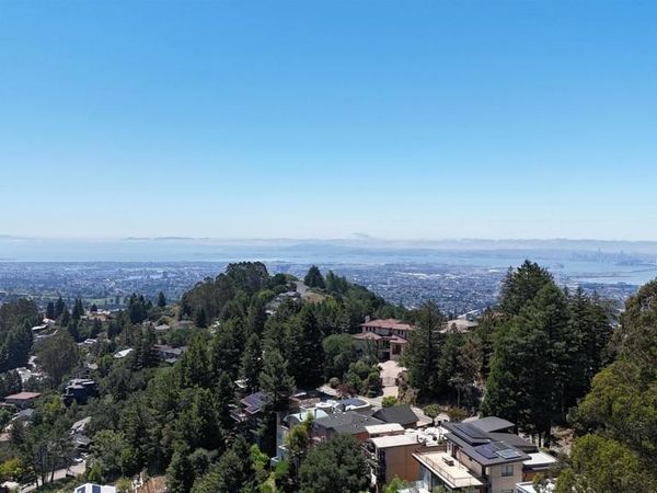7150 Marlborough, Oakland, CA 94705