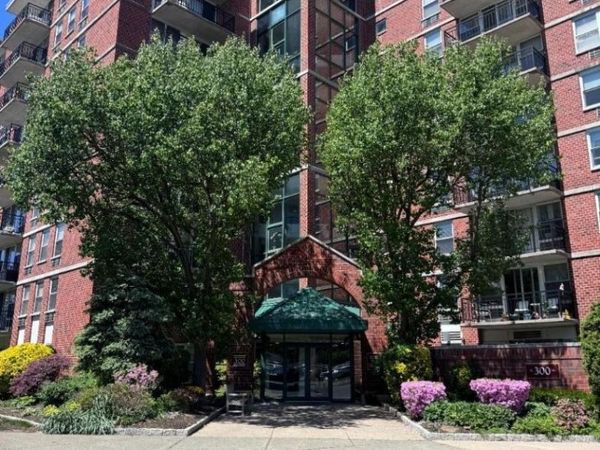 300 Main St, Little Falls, NJ 07424