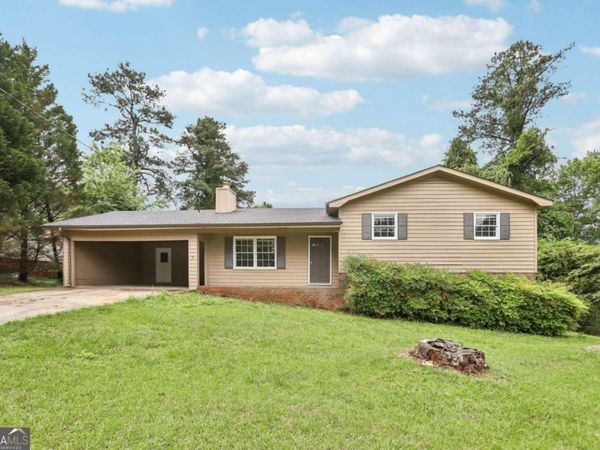 6041 Ridge Way, Douglasville, GA 30135