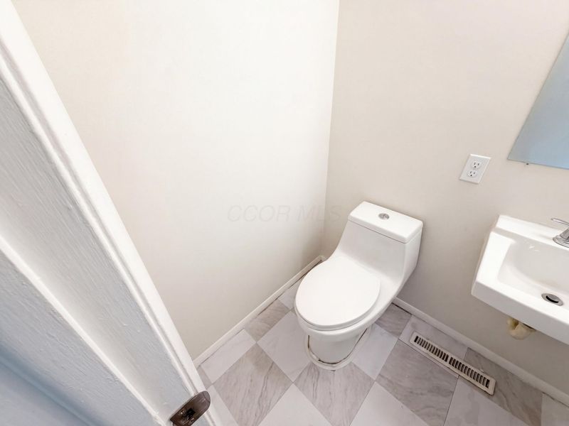 1301 Cinnamon Place , Galloway, OH 43119 Photo 17
