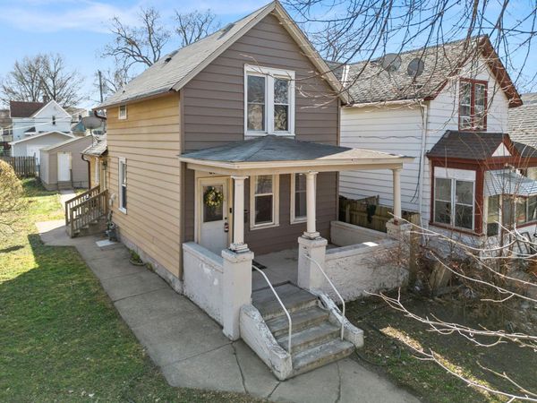 602 Edmund Avenue , Saint Paul, MN 55103