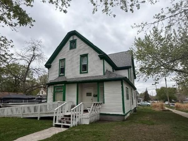 14 6th Avenue NW, Faribault, MN 55021
