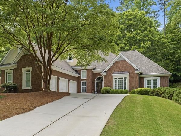 565 Kings County Court, Milton, GA 30004