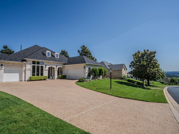 309 Aria DR, Austin, TX 78738