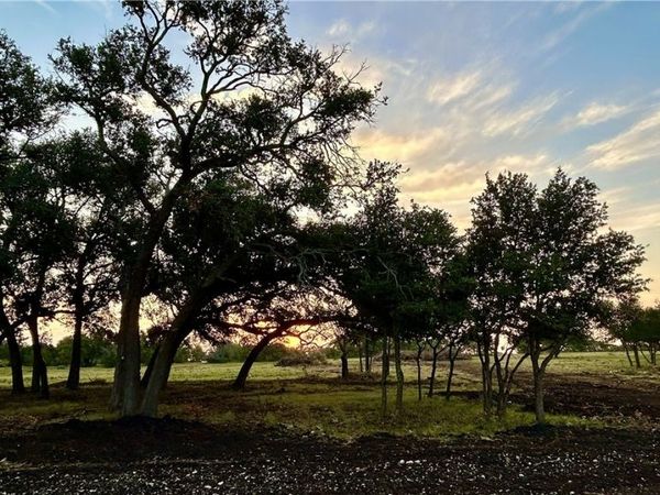 101 PR 1295 , Lampasas, TX 76550
