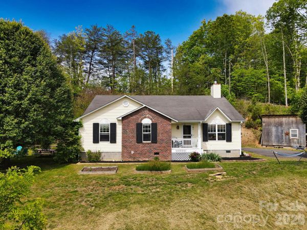 1798 New Stock Road, Weaverville, NC 28787