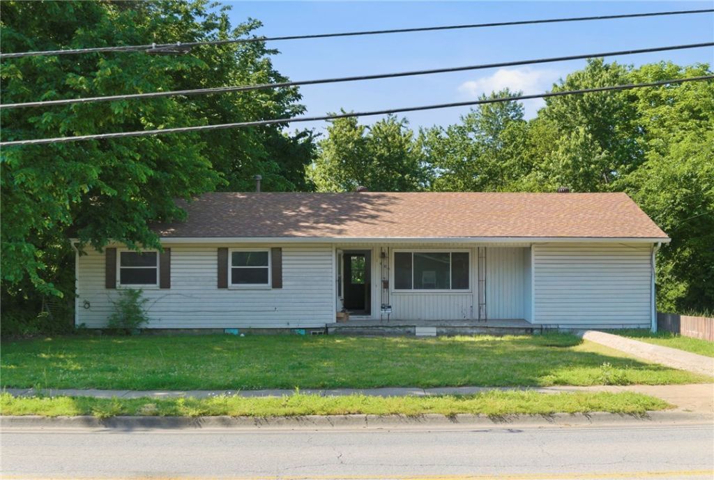 1409 Backus Avenue, Springdale, AR 72764 Main Photo
