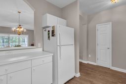 5825 Catalina Dr.  photo 4