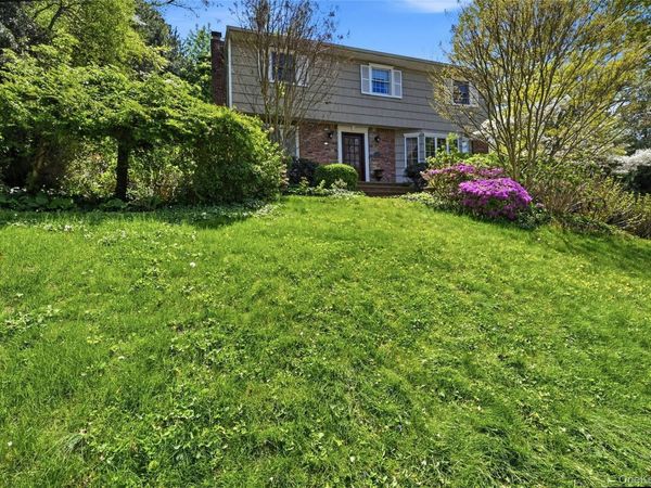 21 Northwood Circle , Halesite, NY 11743