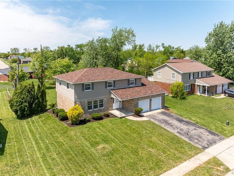 5689 Westcreek Drive, Trotwood, OH 45426 Photo 2