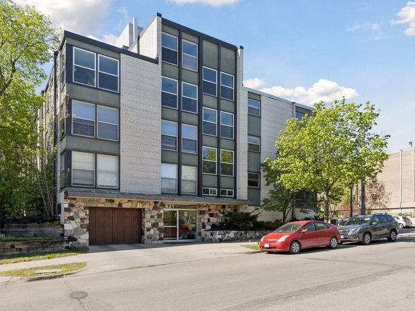 821 Douglas Avenue , Unit 304, Minneapolis, MN 55403
