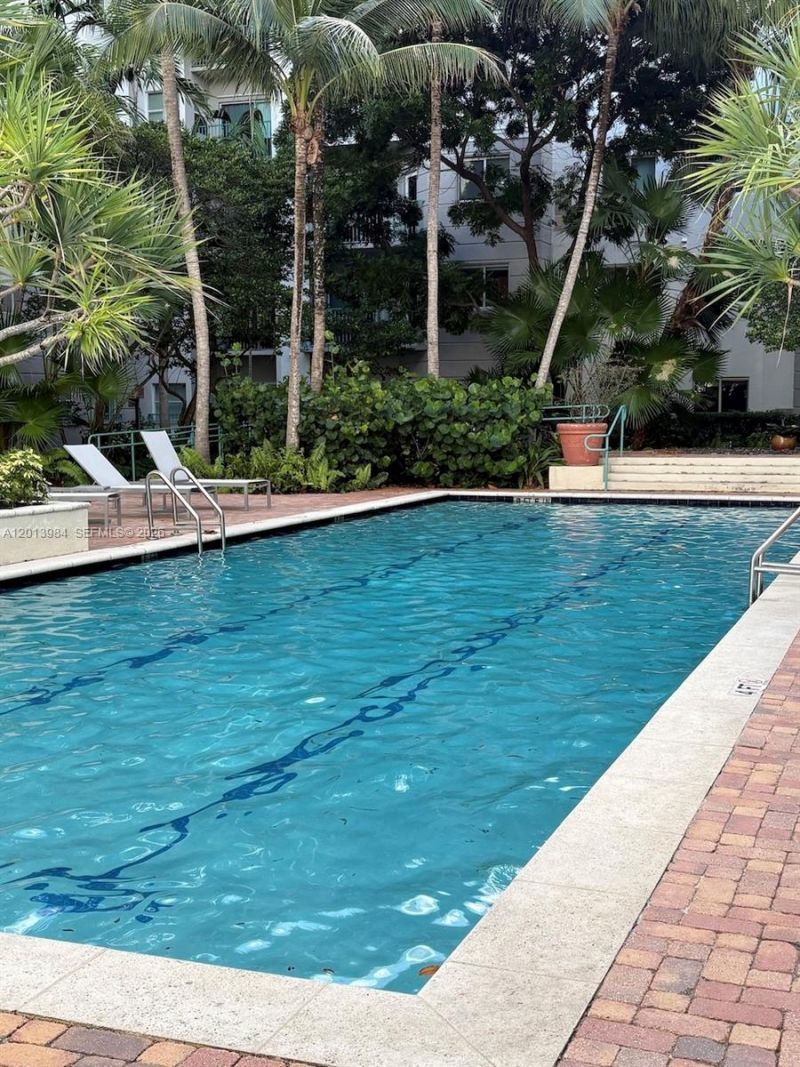 6001 SW 70th St , Unit 331, South Miami, FL 33143 Photo